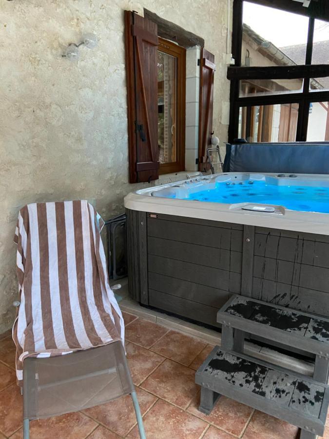 La Charmeraie : gîte de charme, piscine et spa Thésée Extérieur photo